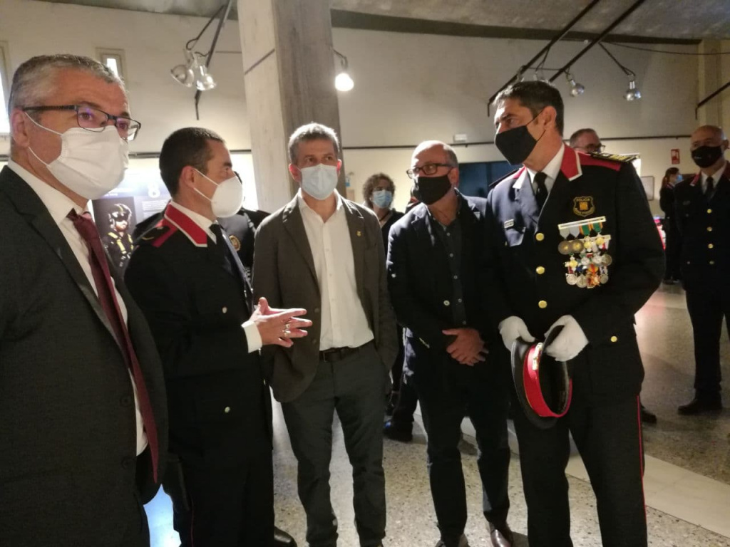 L'Alcalde i Regidor de Seguretat Ciutadana amb el Major Trapero i els Responsables de Mossos