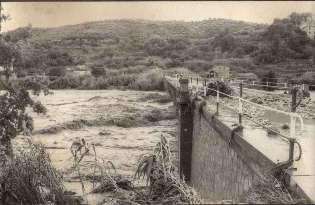 Efectes al riu dels aiguats de 1971