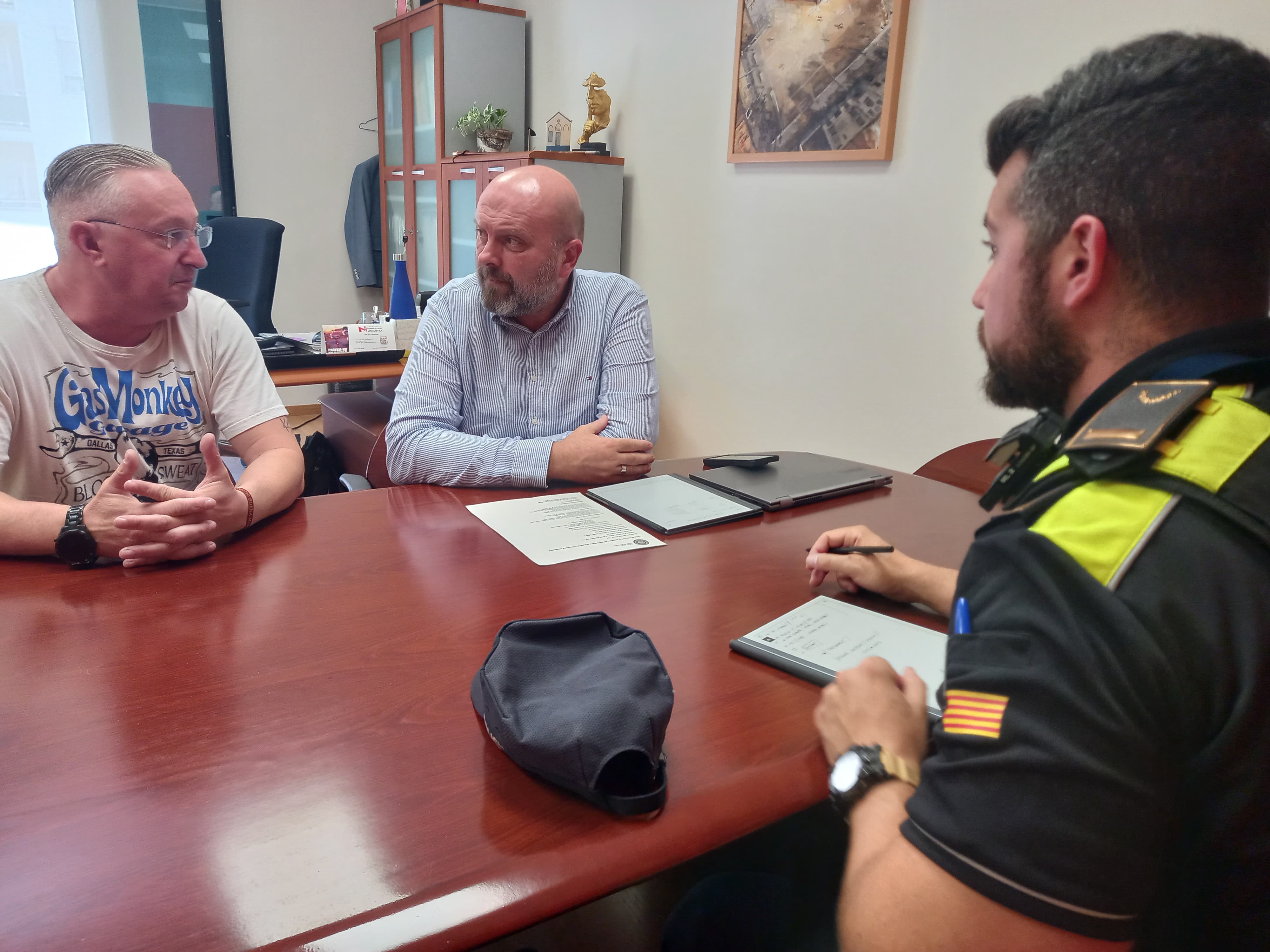 Reunió de l'alcalde, Jordi Parent, amb el president de l'associació de veïns de La Rambla-Eixample