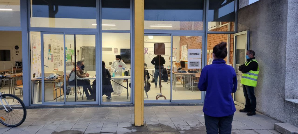 La participació al 14F a les 18h cau més de 25 punts: a Olesa hi ha votat un 44,69% del cens